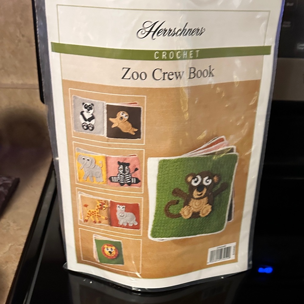 Herrschners Zoo Crew Crochet Book